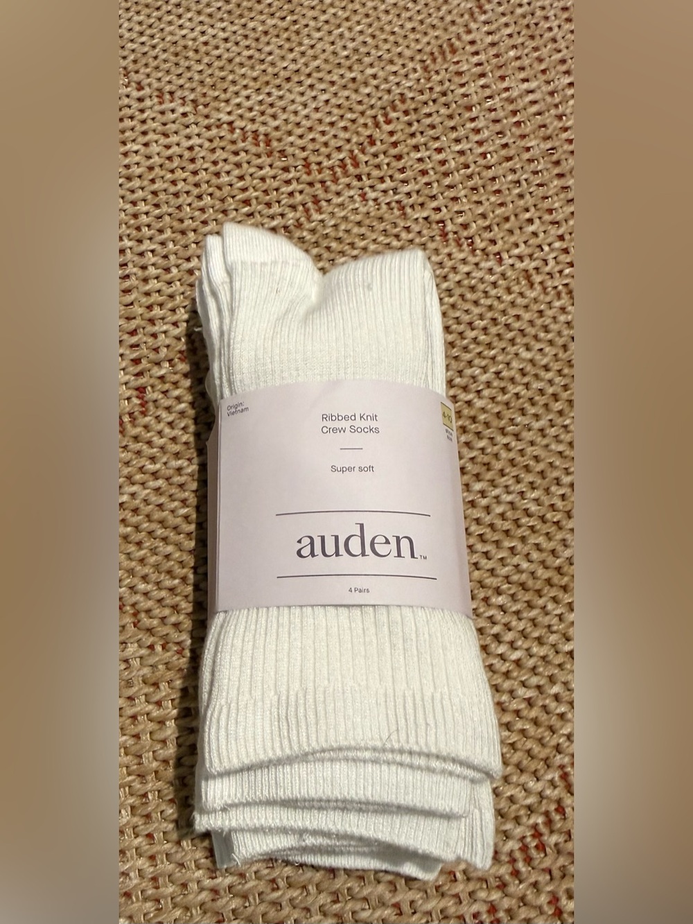 New Auden Women's Ribbed Knit Crew Socks - White - 4 Pairs - Shoe Size 4-10